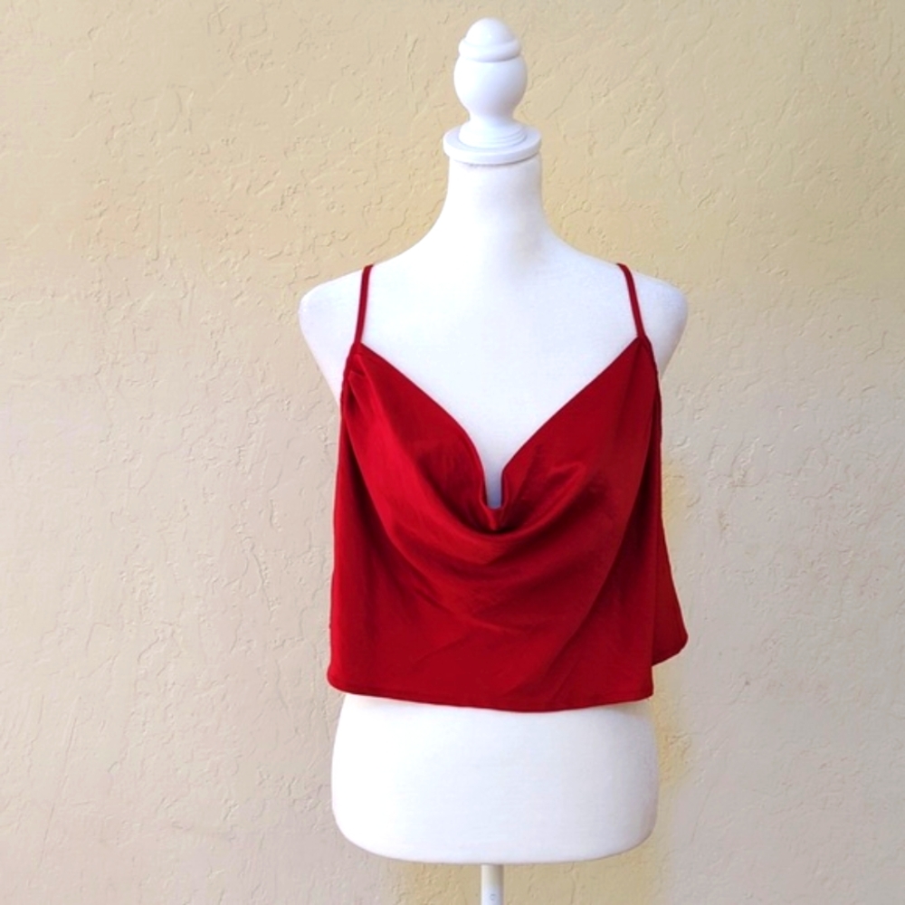 🌻 Forever 21 Red Satin Cowl Neck Cropped Camisole Size Small